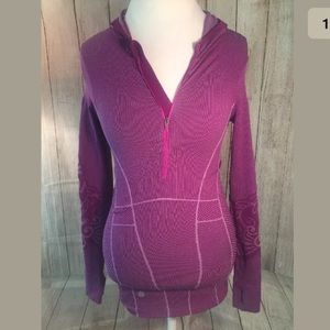 Athleta Seamless Twist Fitted Hoodie 1/4 Zipper
